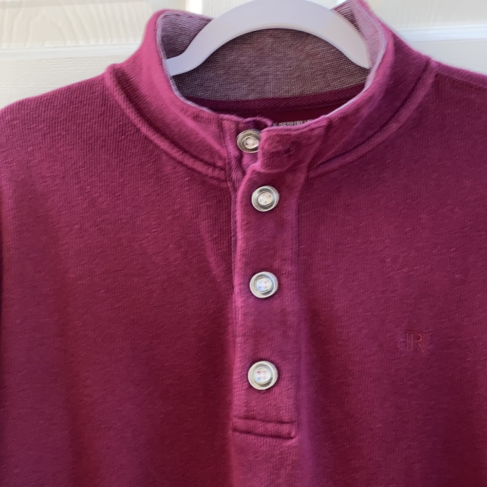 Banana Republic Pull-Over Sweater. Size L